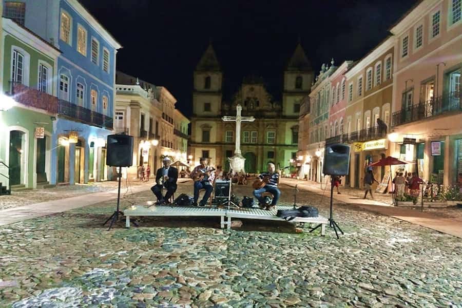 Salvador by Night: Pelourinho & Old Town Tour - Why Pelourinho feels different after dark