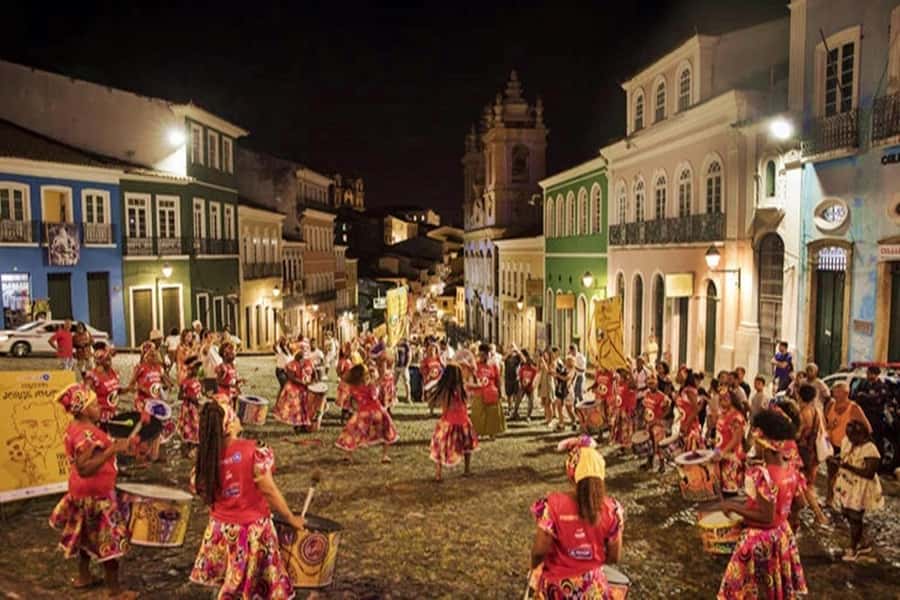 Salvador by Night: Pelourinho & Old Town Tour - Who should choose this evening tour