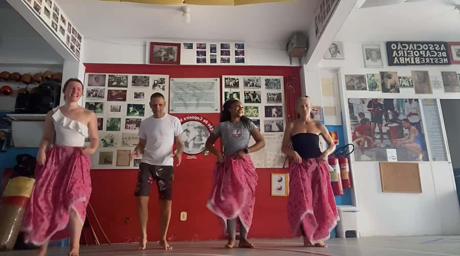 Salvador: Cultural Treasure - Samba de Roda. - Samba and capoeira in the same cultural frame
