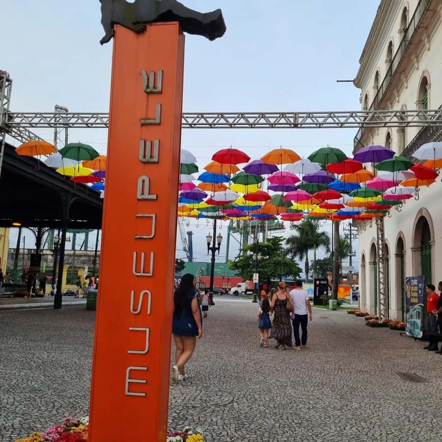 Santos & Guaruja: 8 hour Beach Tour Starting in Sao Paulo - Santos begins with coffee, Pelé, and rail history