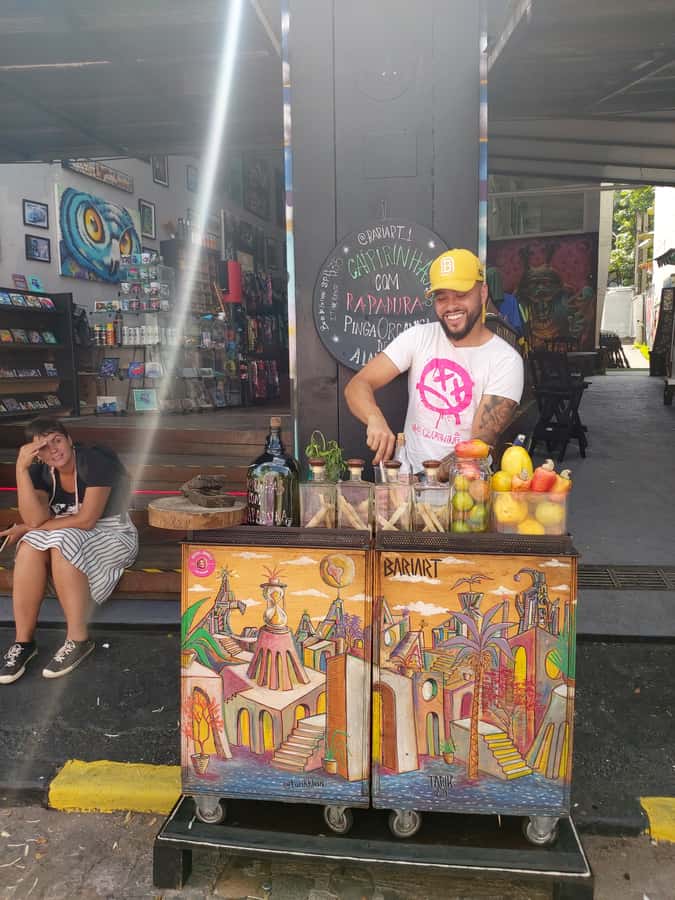 São Paulo: Bar and Street Art Crawl with Local Guide - Why Vila Madalena makes a good walking tour