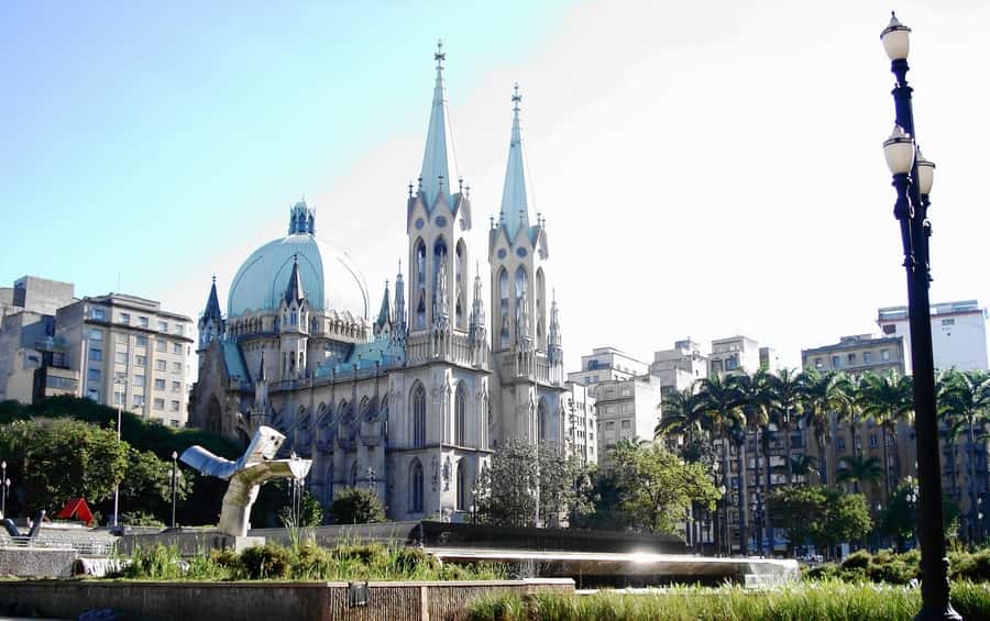 São Paulo: City Highlights Guided Tour - Paulista Avenue, MASP, and the House of Roses