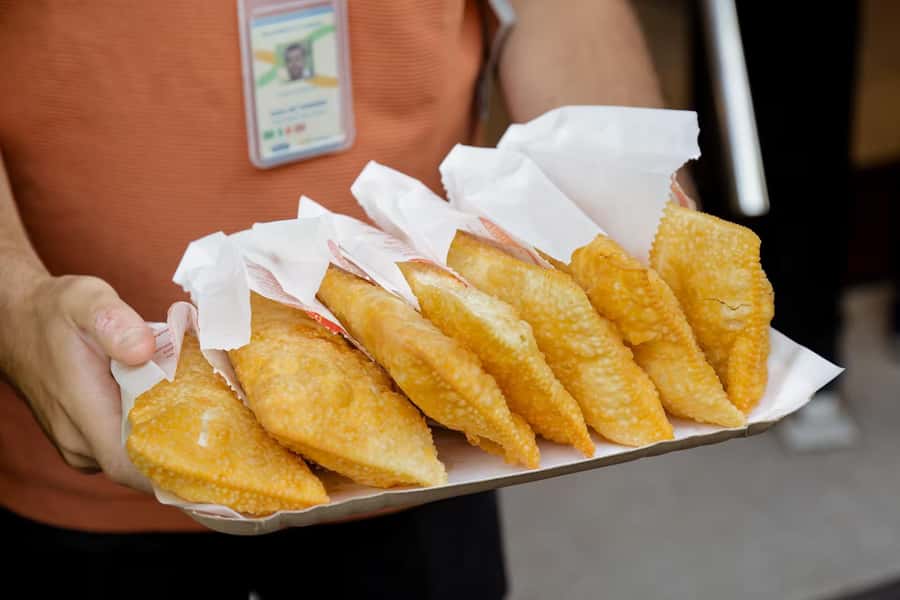 São Paulo: Liberdade Street Food Tour - Meeting at Liberdade Square