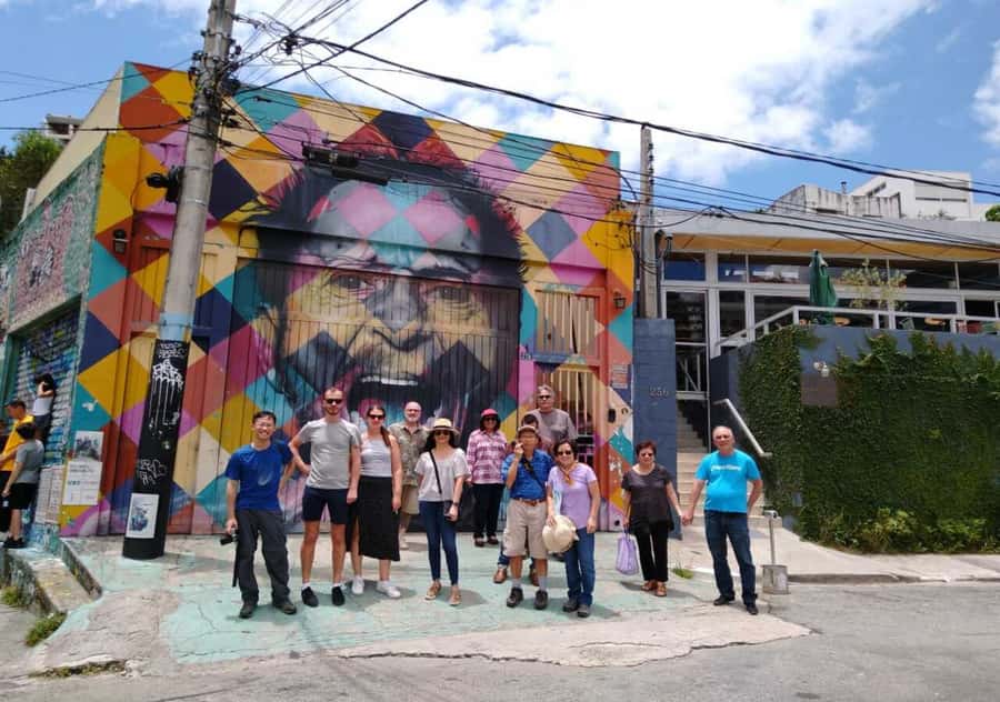 São Paulo: Main City Sights in 7 Hours – Shared Group Tour - A Brazilian buffet lunch with room for choice