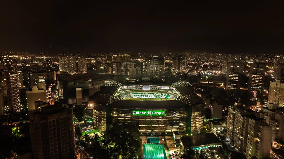 São Paulo: Nightlife Extravaganza Tour with Rooftop Bars - Late-night food, with the bill still open
