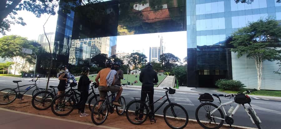 São Paulo: Street Art Bike Tour - Avenida Paulista in a short, useful introduction