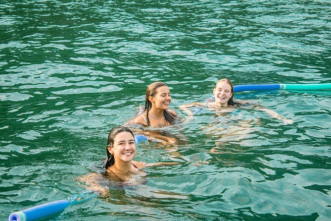 Shared Tour in Vela Catamaran - Velas do Rio - Food, Drinks, and the Real Value of the Price