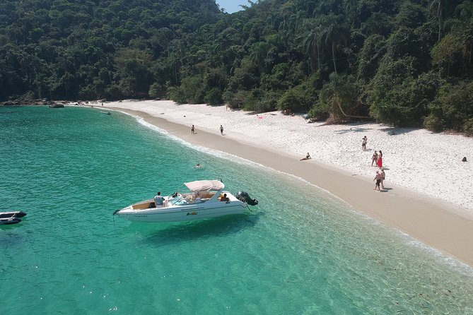 Speedboat ride - Paradise Islands - Angra dos Reis - Meeting in central Angra at 11:30 a.m.