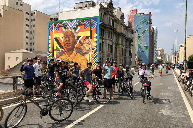 Street Art and Park Bike Tour - Batman Alley is the artistic centerpiece