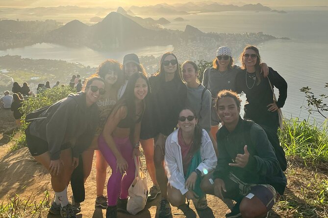 Sunrise at Morro 2 Irmãos - Vidigal - Rio de Janeiro - The trail to Morro Dois Irmãos