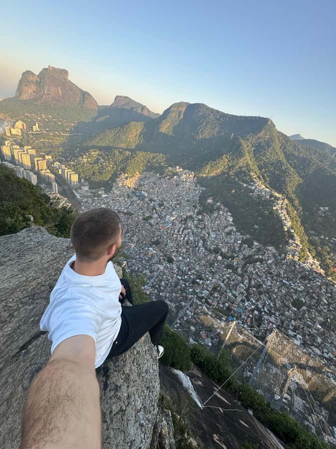 Sunrise at Morro Dois Irmãos + Vidigal Favela Experience - What the $65 price includes