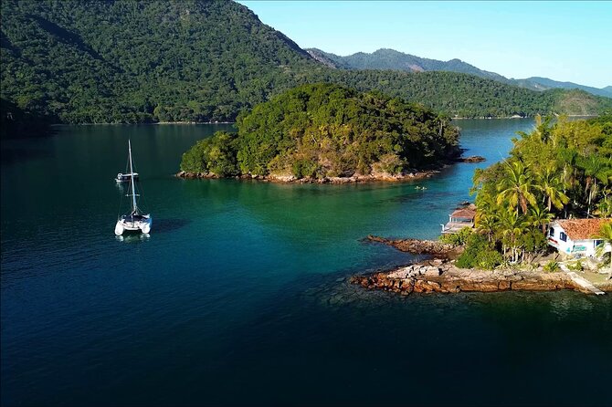 Super Blue Lagoon in Angra dos Reis - Praia das Flechas: The Longest Break