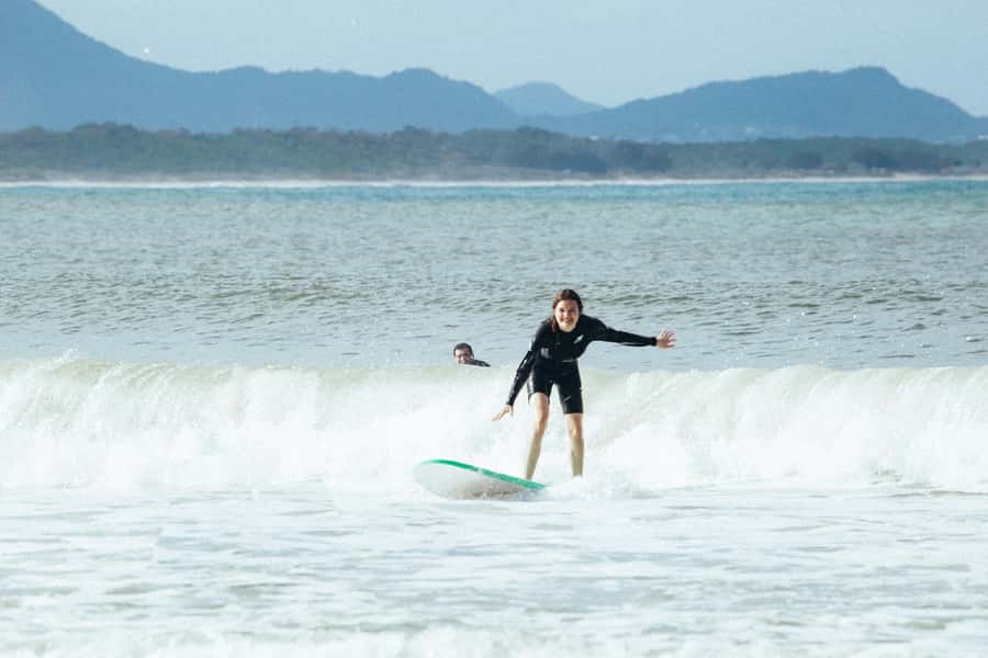 Surfing Lesson with Sea Wolf - Why the five-person limit matters
