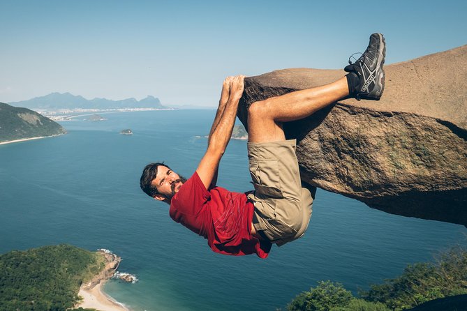 Telegraph Rock Hike + Wild Beaches - At the top: views, photos, and a little patience