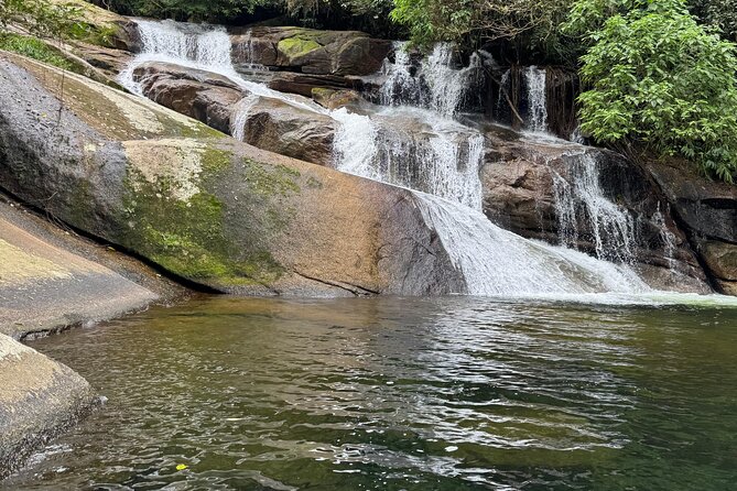 Tour by Jeep Tour 4x4 in Paraty. - Alambique Paratiana: production, storage, and a second tasting