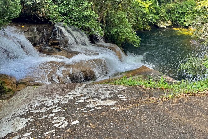 Tour by Jeep Tour 4x4 in Paraty. - Poco do Tarzan: swimming and photographs