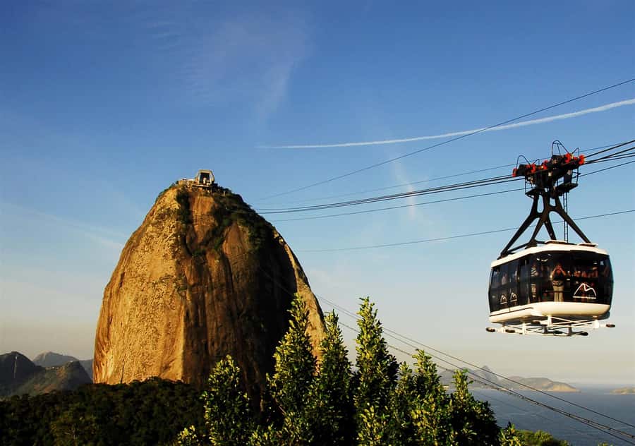TOUR RIO DE JANEIRO (CIDADE MARAVILHOSA) - The morning pickup and the ride into Rio