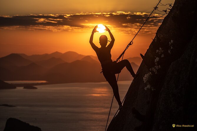 Trail and Rappel on Morro Dois Irmãos - Group Size and Guide Support