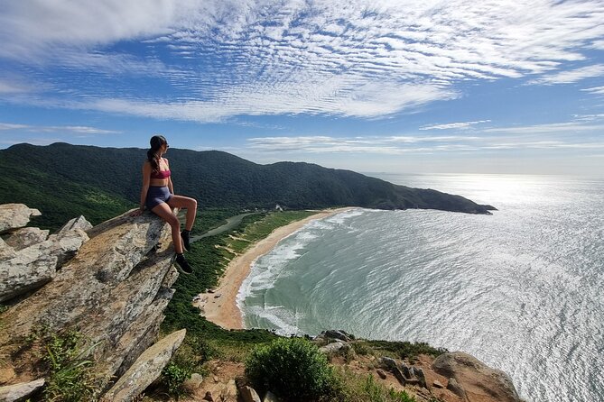 Trail to Lagoinha do Leste and Morro da Coroa - What the guides add to the walk
