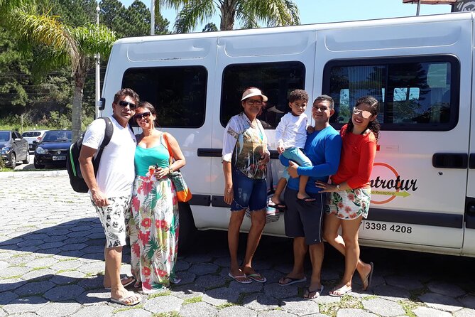 Transfer Florianópolis Airport from Balneário Camboriú and region by Centrotur - Clean cars, air conditioning, and the small comforts