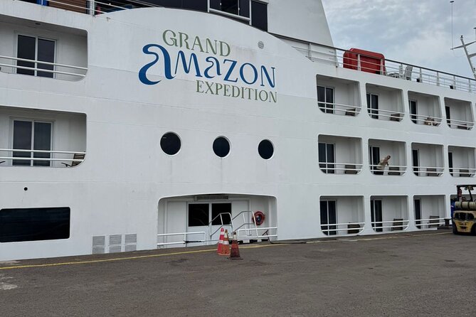 Transfer service from Porto to Manaus Airport - Who will get the most from this service?