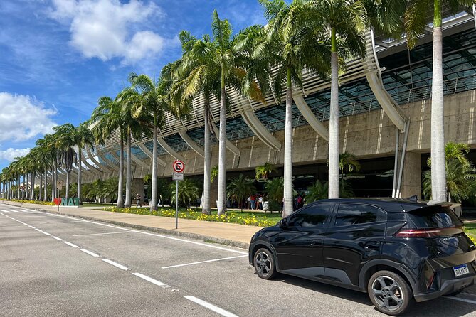 Transfers PIPA Airports in Premium Electric Cars - Meeting the driver at Greater Natal International Airport