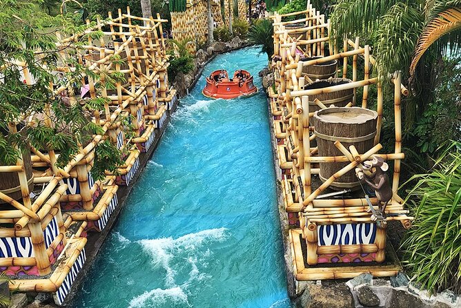 Transportation to Beto Carrero Park from Florianópolis - Rides, splash attractions, and scary adventures
