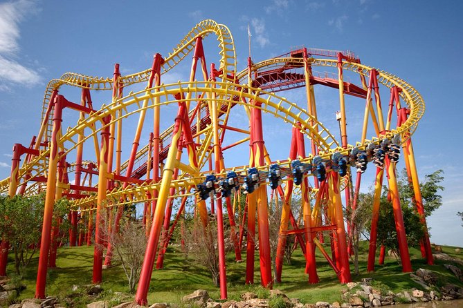 Transportation to Beto Carrero Park from Florianópolis - Beto Carrero World: nine areas and more than 14 kilometers