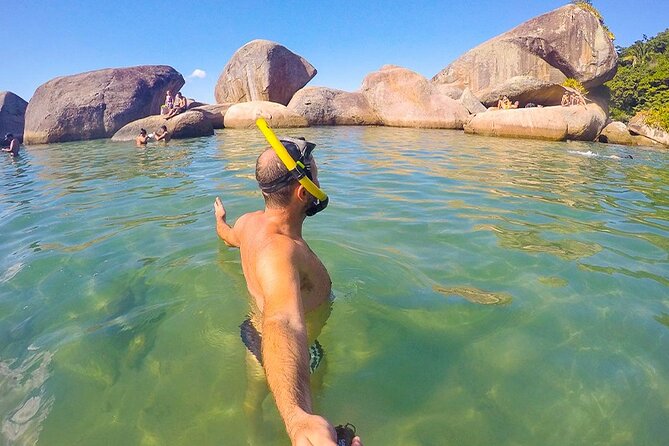 Trip to the beaches of Trinidad - Nature & Sea BY PARATY TOURS - Caixa d’Aço Natural Pool: Clear Water and Rocky Edges
