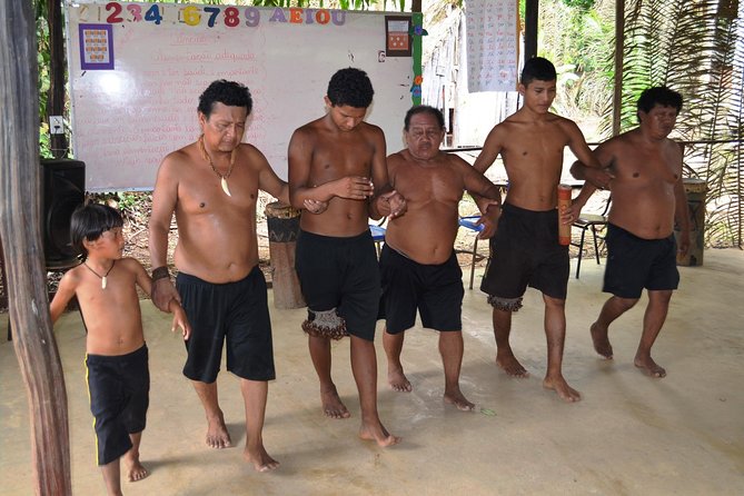 Tucandeira Ants Indigenous Ritual - Clothes, fitness, and comfort