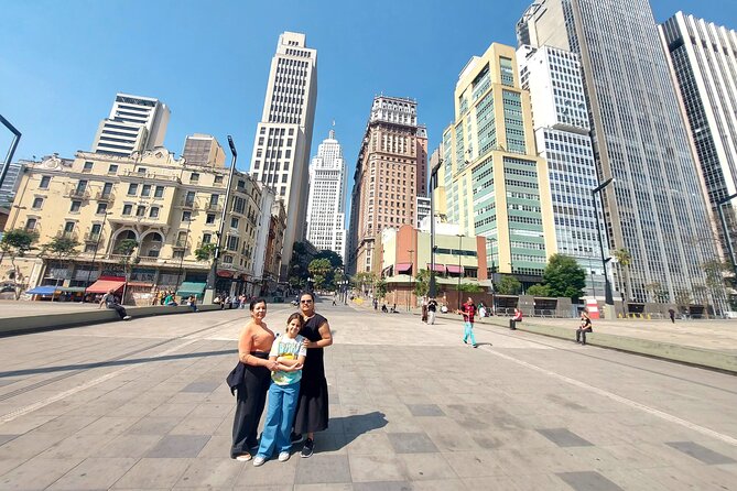 Visit São Paulo with a local guide - Streets, bridges, squares, and the city between monuments