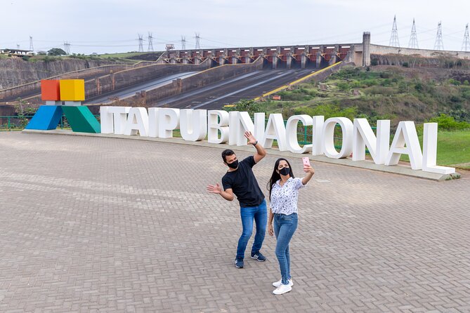 Visit to Itaipu: Panoramic Tour - Nature, scenery, and the view of Lake Itaipu