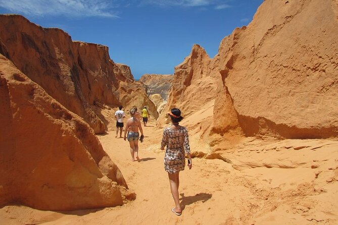 Walk to Morro Branco Beach & Praia das Fontes - Centro das Rendeiras and the first shopping stop