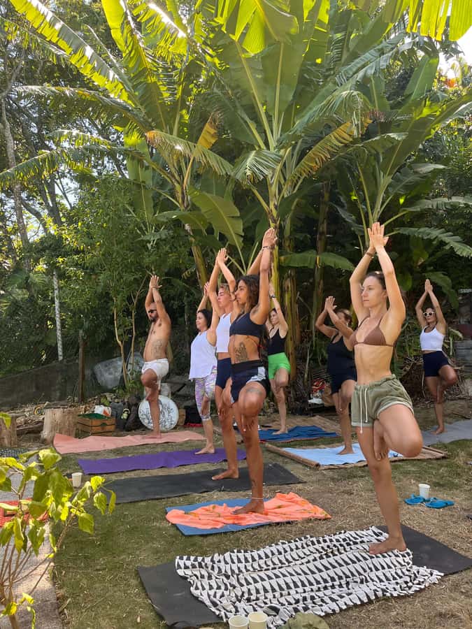 Yoga + Sound Healing - Ipanema Park - Yoga beside the sea in Ipanema Park